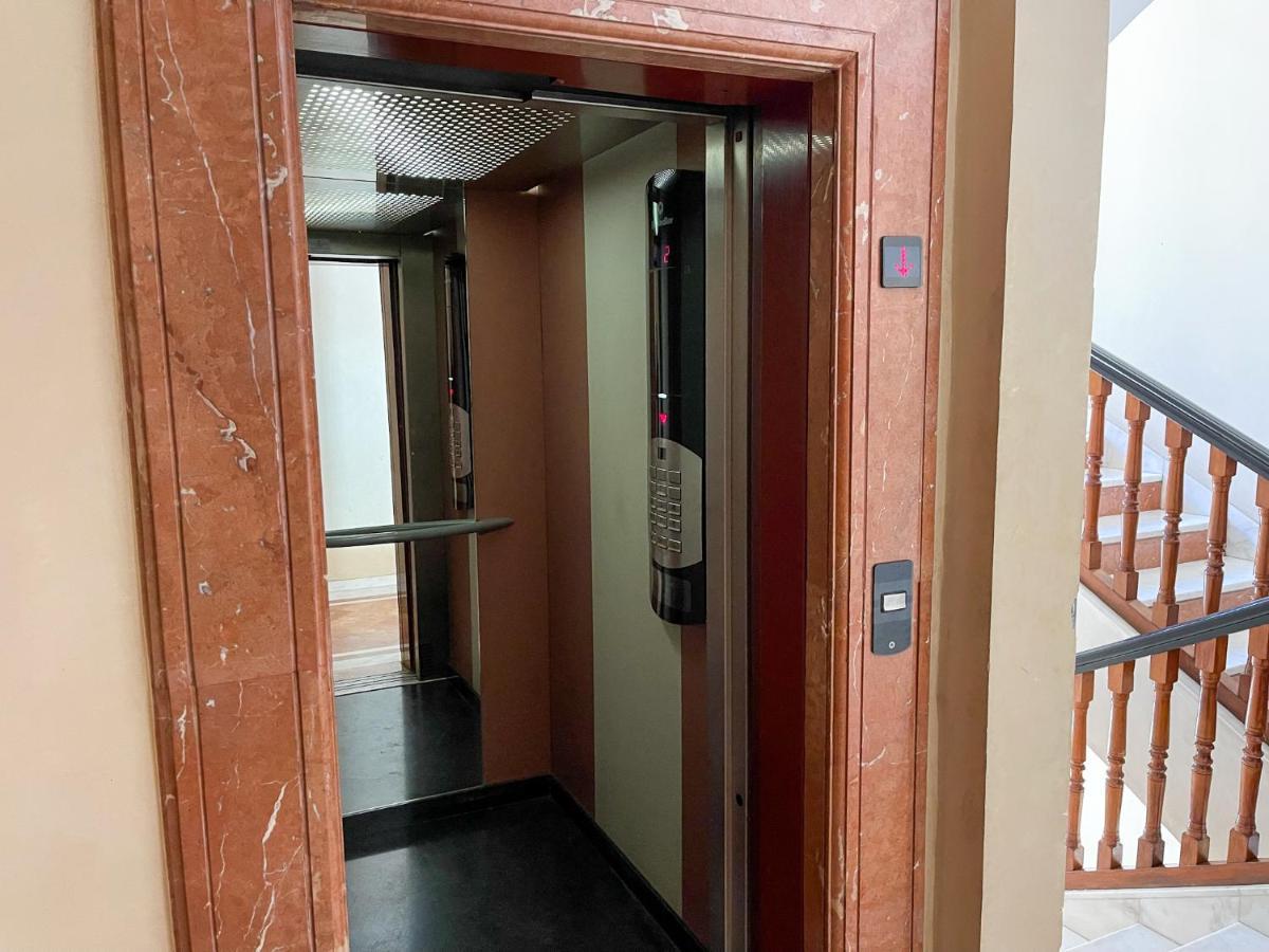 Appartement Chic Gueliz Plaza Avec Vue Марракеш Экстерьер фото